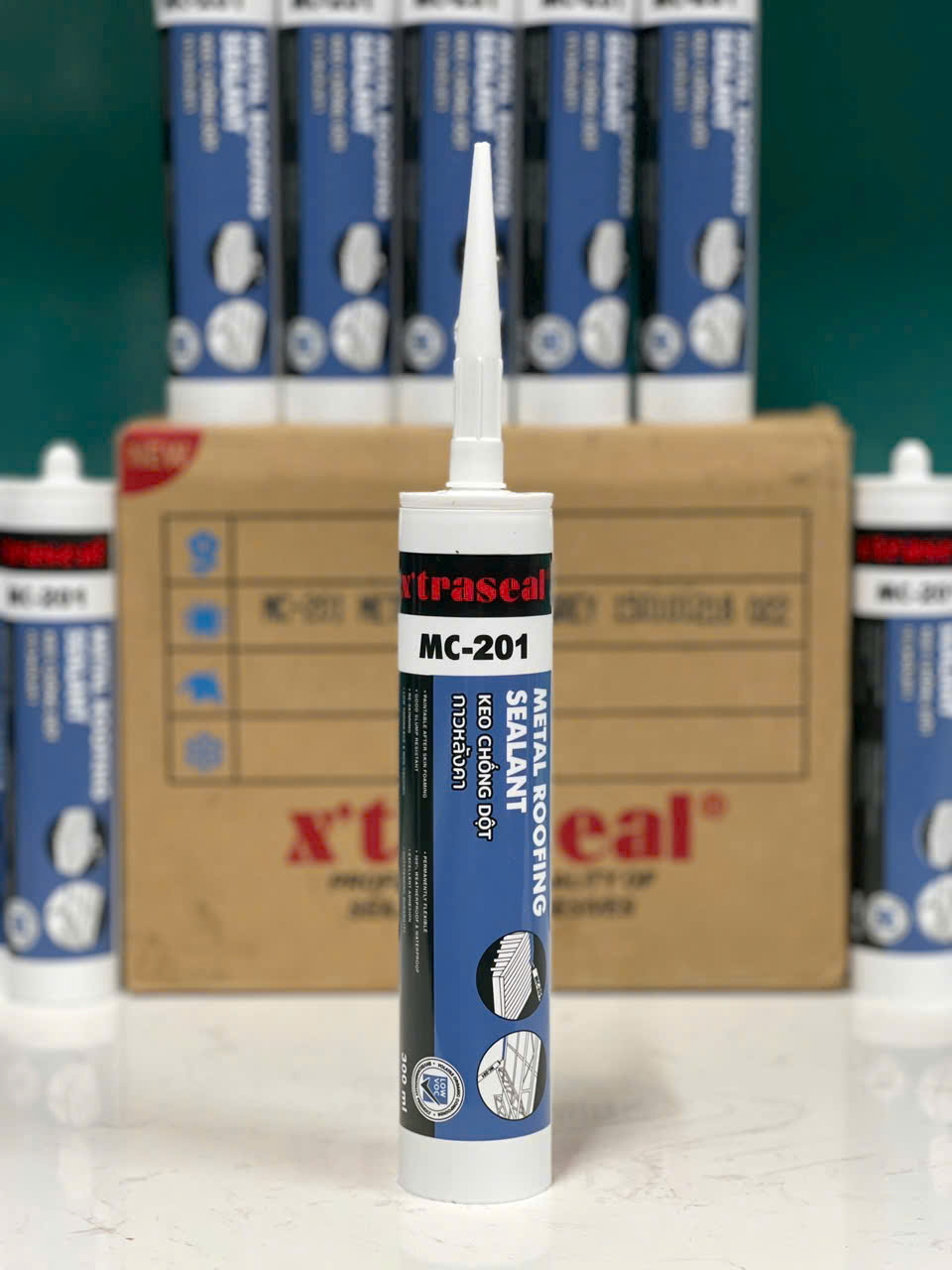 Mưa, bão, áp thấp nhiệt đới liên tiếp gây dột mái nhà – Quang Khôi cung cấp cho bạn giải pháp chống dột hiệu quả với keo MC-201 và Blockade chính hãng tại đây